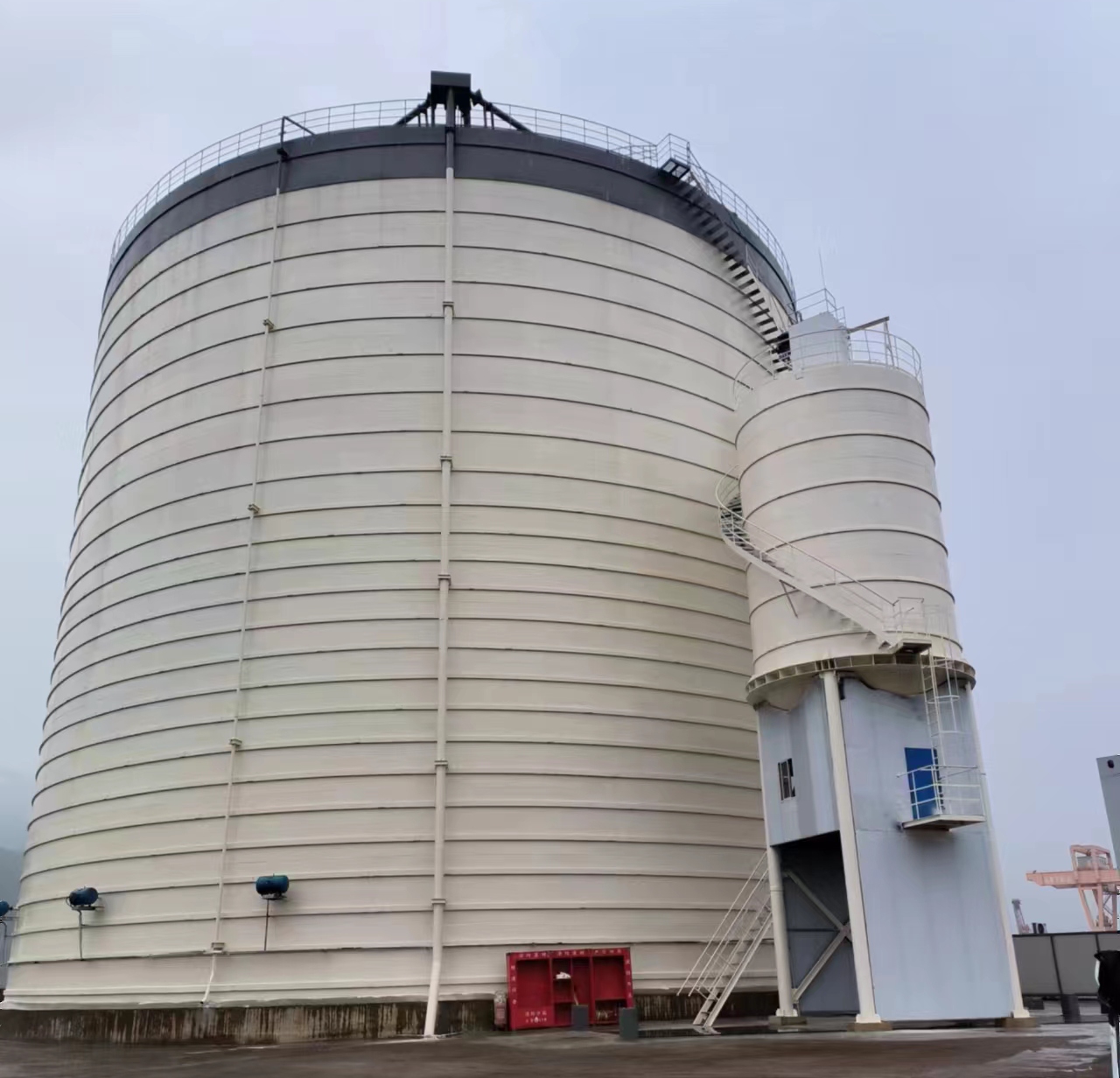 梁园10万吨水泥钢板库